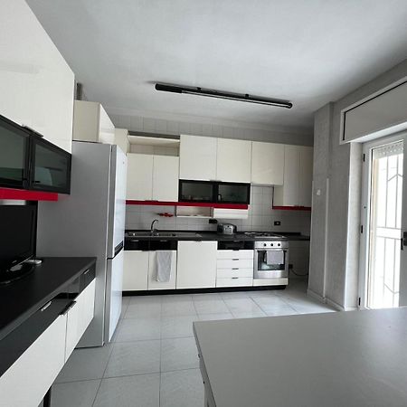 Garibaldi Plaza Villa Бари Екстериор снимка