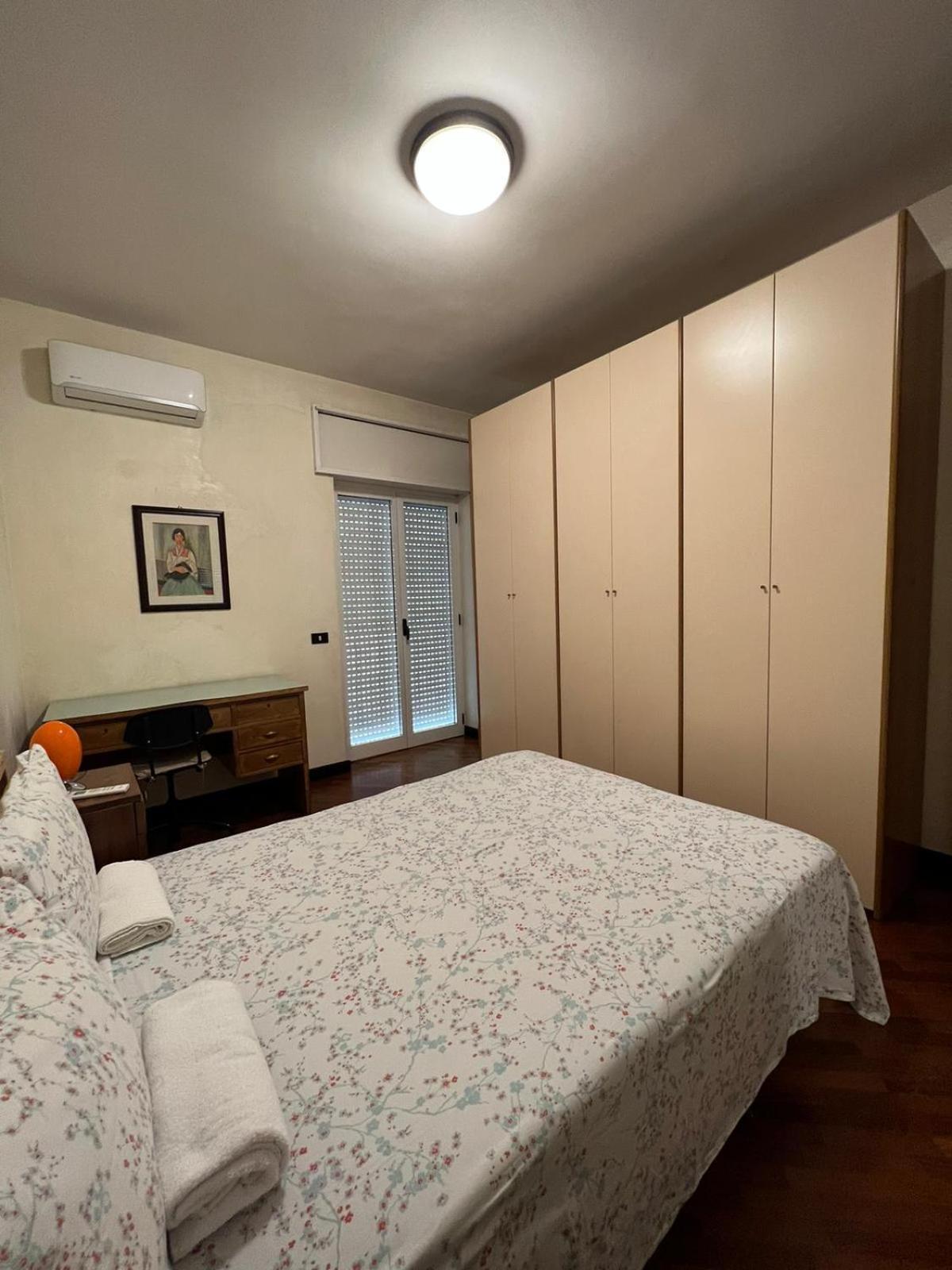 Garibaldi Plaza Villa Бари Екстериор снимка